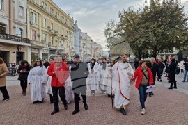 Пловдив - „Дефиле на младото вино 2024“