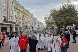 Пловдив - „Дефиле на младото вино 2024“