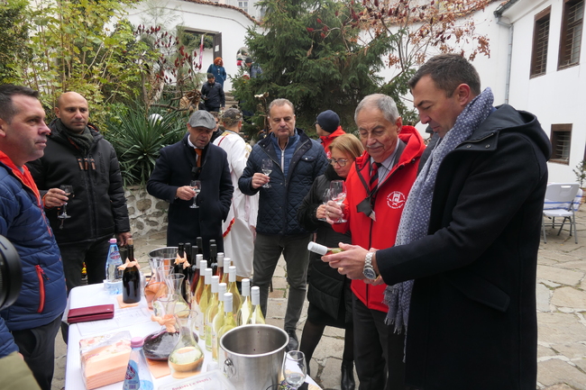 Министерство на земеделието и храните: Заместник-министър Янчев участва в откриването на фестивала „Дефиле на младото вино“ в Пловдив