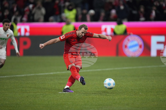 Хари Кейн реализира хеттрик при успеха на Байерн Мюнхен над Аугсбург в Бундеслигата