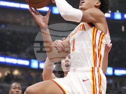 Hawks Bulls Basketball
