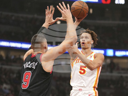 Hawks Bulls Basketball