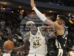 Pacers Bucks Basketball