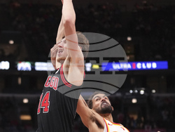 Hawks Bulls Basketball