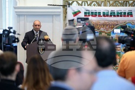 Сингапур - Румен Радев - среща с българската общност в Сингапур