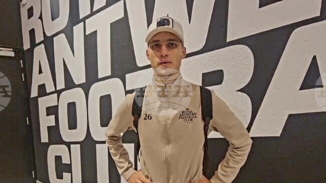 Росен Божинов игра отново пълни 90 минути за Антверп, който завърши наравно срещу Шарлероа