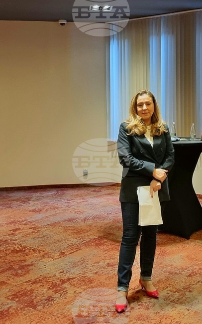 Възможностите на свободния енергиен пазар и превръщането на либерализацията в плюс за бизнеса представиха експерти на форум в Боровец