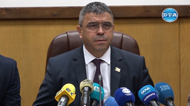 Направихме сериозна стъпка към приемането ни в Шенгенското пространство и отпадането на граничния контрол на сухопътните граници, каза Атанас Илков