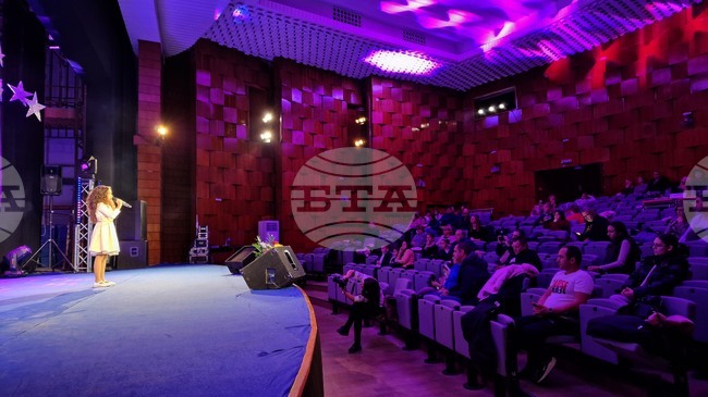 Шумен - Национален конкурс за млади изпълнители на популярна песен „Съзвездие“