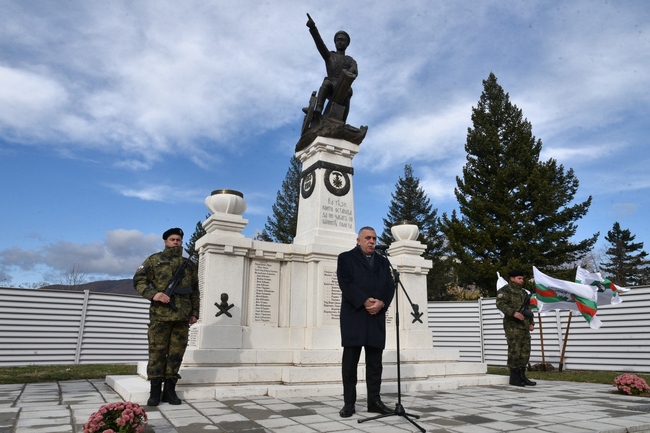 Стефан Радев: Благодарност и респект към всички, които се включиха в реставрацията на паметника на Шести артилерийски полк