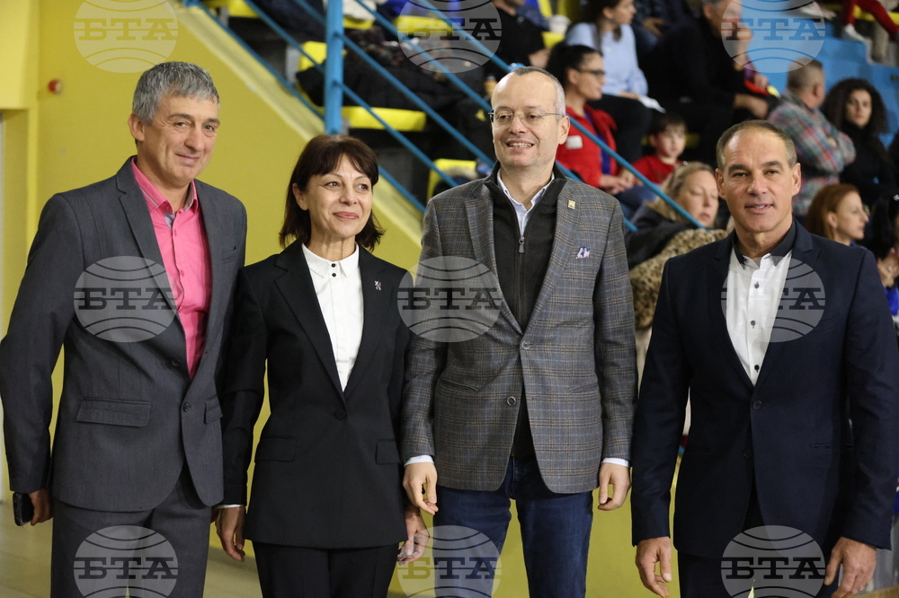 Кметът на Община Благоевград Методи Байкушев и президентът на БФ Гимнастика Красимир Дунев откриха 20-о издание на турнира по спортна гимнастика "Любчо Солачки"