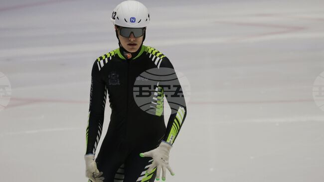 Стефан-Александър Кюмюрджиев достигна до полуфиналните репешажи на 1500 метра на Европейското първенство по шорттрек в Нидерландия