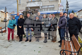 Самоков - Анастас Карастоянов - паметник - поклонение