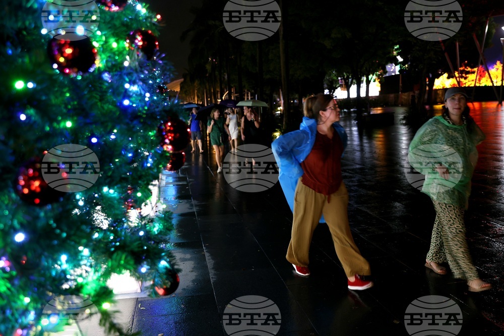 Сингапур - коледно настроение - празнична украса
