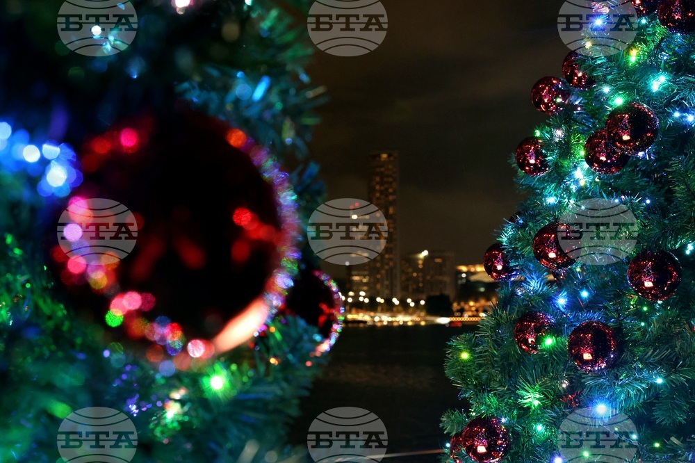 Сингапур - коледно настроение - празнична украса