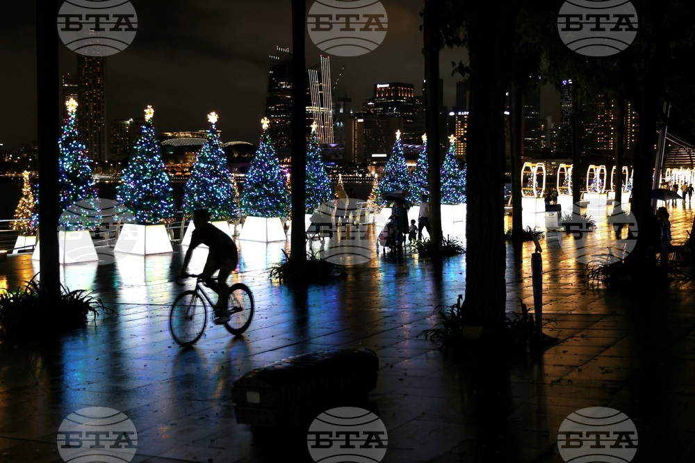 Сингапур - коледно настроение - празнична украса