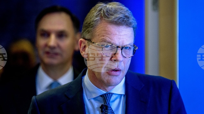 Германците трябва да работят повече, призова президентът на „Дойче банк“ Кристиан Зевинг 