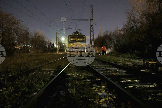 Дерайлира пътнически влак за Габрово, няма пострадали 