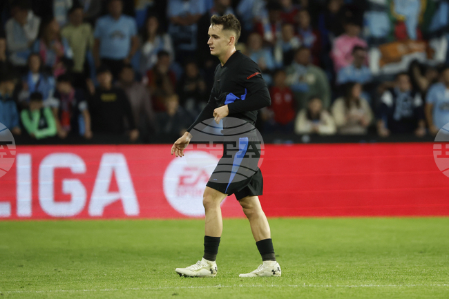 Атлетико Мадрид може да привлече халфа на Барселона Касадо