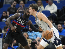 Piston Magic Basketball