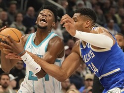 Hornets Bucks Basketball