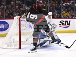 Canucks Senators Hockey