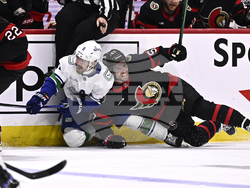 Canucks Senators Hockey