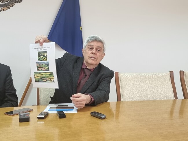 През последните 10 години се увеличава смъртността при пчелите, каза доц. Юлиян Станчев