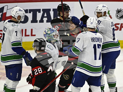 Canucks Senators Hockey
