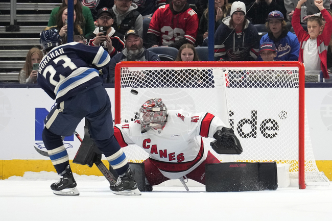 Кълъмбъс победи Каролина след изпълнение на дузпи в Националната хокейна лига