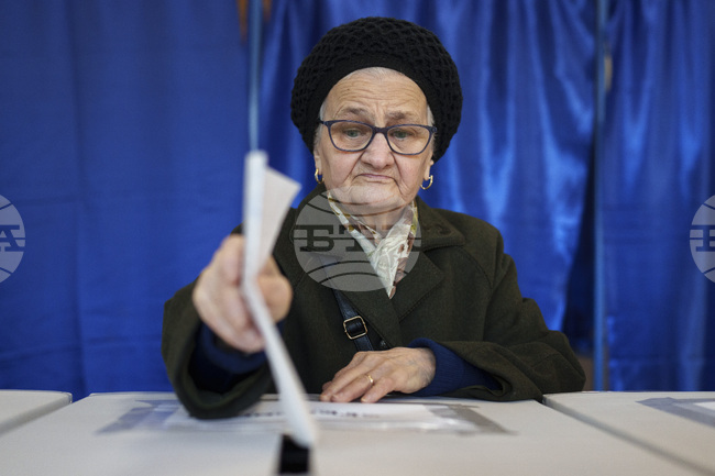 Над 150 000 румънски избиратели в чужбина са гласували на втория кръг на президентските избори до 19 часа днес