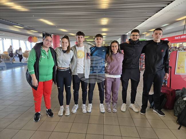 Националите по бадминтон за юноши и девойки отпътуваха за Испания за участие на Европейското отборно и лично първенство