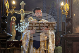 Добрич - храм "Света Троица" - отец Емануил - неделна литургия