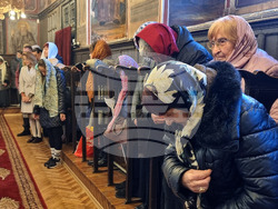 Хасково - храм "Св. св. Архангели Михаил и Гавраил" - литургия