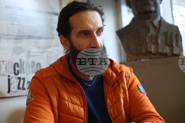 Приключенците са тези, които пренасят познанията си за света, според пътешественика Алекс Белини