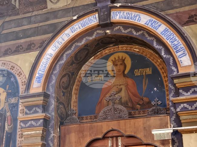 Ямбол - храм „Св. Николай Чудотворец” - литургия