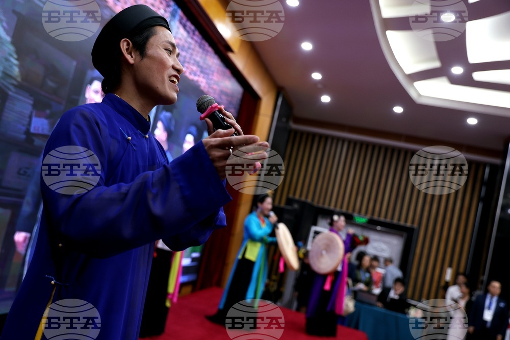 Виетнам - Румен Радев - Асоциация за приятелство „Виетнам-България“