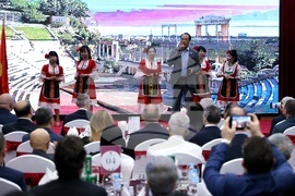 Виетнам - Румен Радев - Асоциация за приятелство „Виетнам-България“