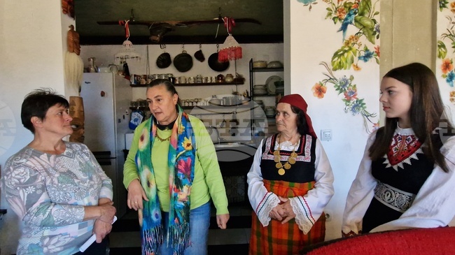 Село Арда - НЧ „Извор - 1920“ - тъкачество - инициатива