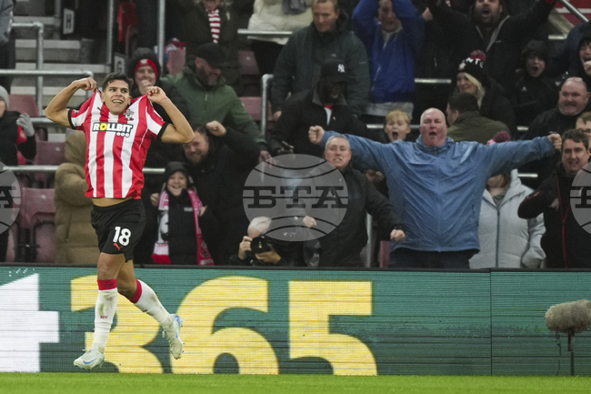 Саутхямптън е отхвърлил оферта на Уест Хям за Матеуш Фернандеш