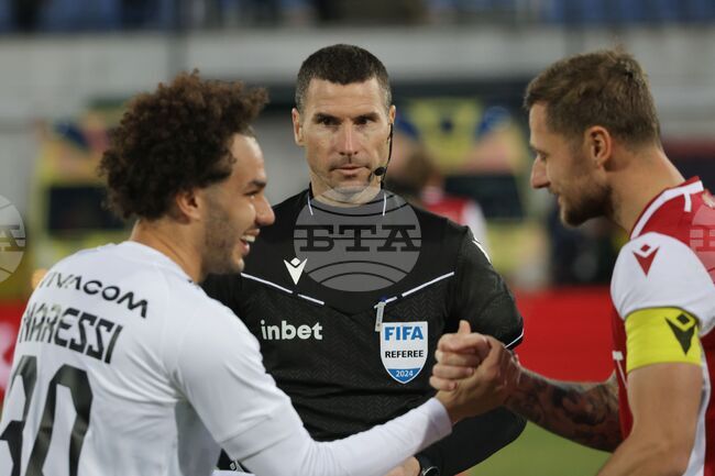 Пропуски в дребните детайли до днес ни костваха точките, идваме да изненадаме Лацио, заяви халфът на Лудогорец Педро Нареси