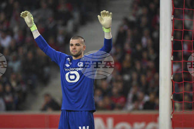 Пари Сен Жермен се разбра с Лил за трансфер на вратаря Люка Шевалие