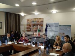 Снимка: Асоциация на индустриалния капитал в България  - Среща на Асоциация на индустриалния капитал в България (АИКБ) с представители на бизнеса от Северна България.                             