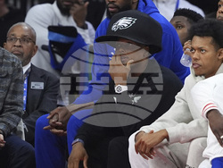 Clippers 76ers Basketball