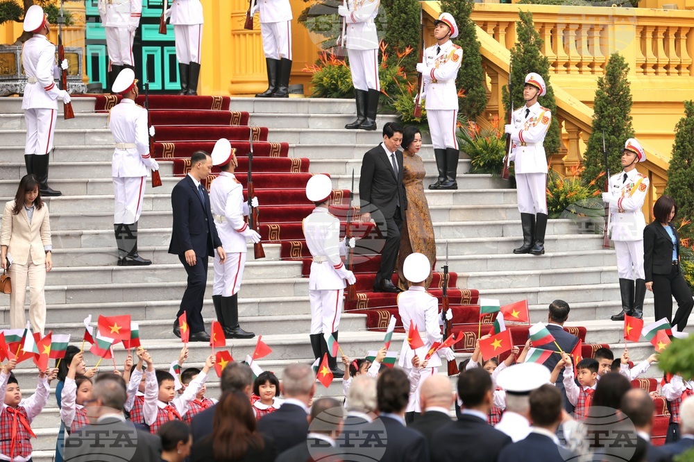 Виетнам - Румен Радев - Лъонг Къонг - официално посрещане