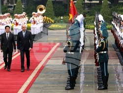 Виетнам - Румен Радев - Лъонг Къонг - официално посрещане