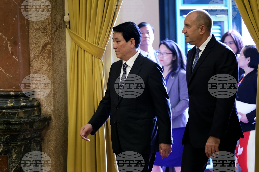 Виетнам - Румен Радев - Лъонг Къонг - официално посрещане