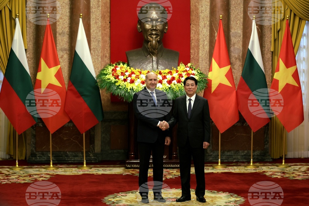 Виетнам - Румен Радев - Лъонг Къонг - официално посрещане