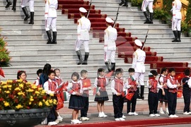 Виетнам - Румен Радев - Лъонг Къонг - официално посрещане