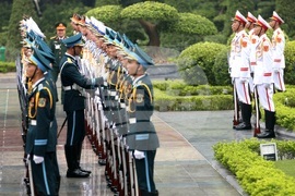 Виетнам - Румен Радев - Лъонг Къонг - официално посрещане